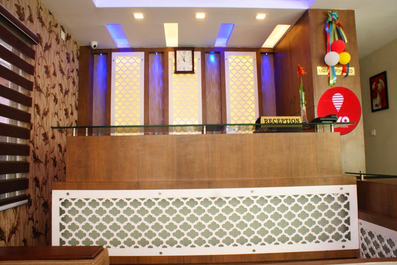 Collection O 8267 Galaxy Inn Kochi Exterior photo