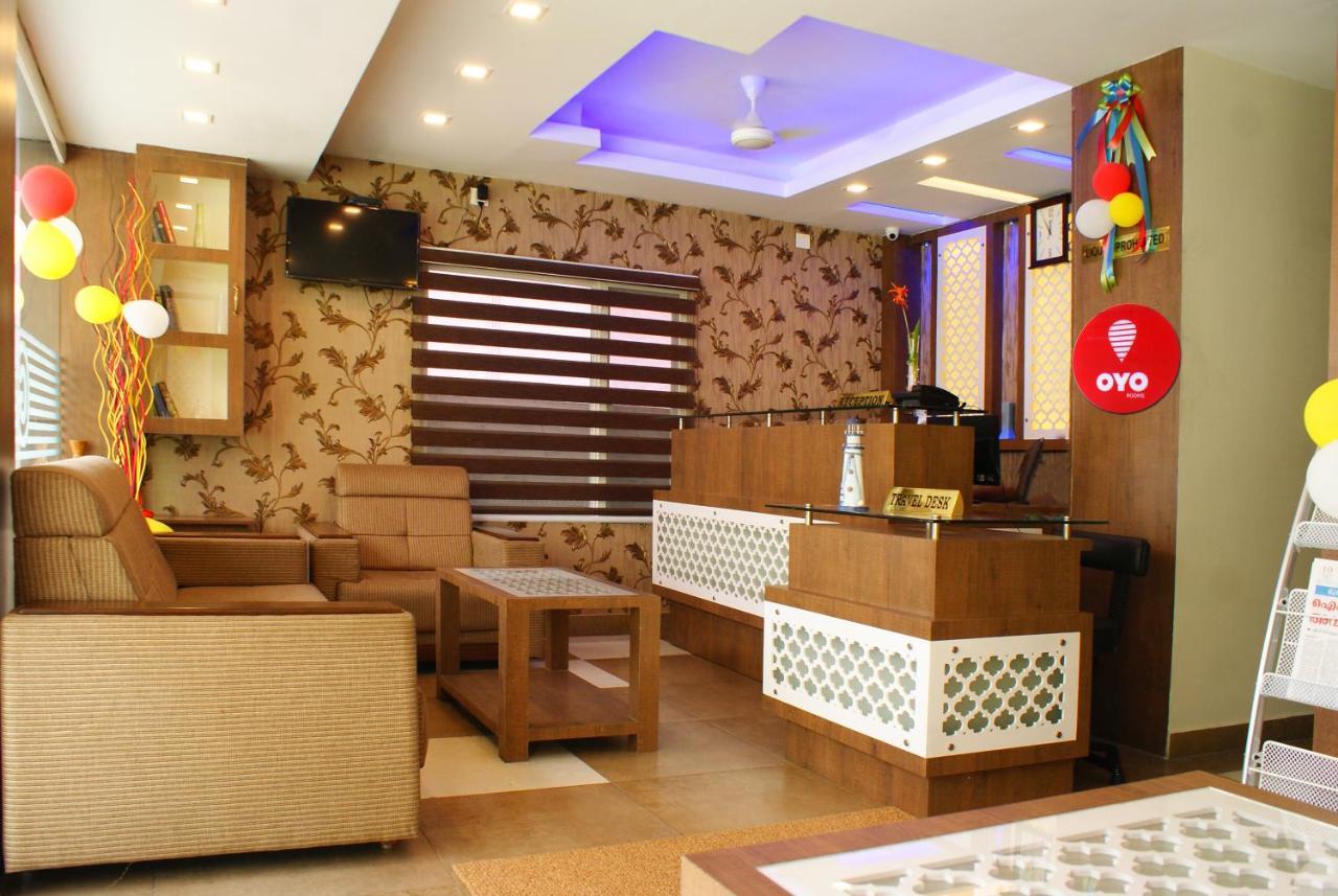 Collection O 8267 Galaxy Inn Kochi Exterior photo