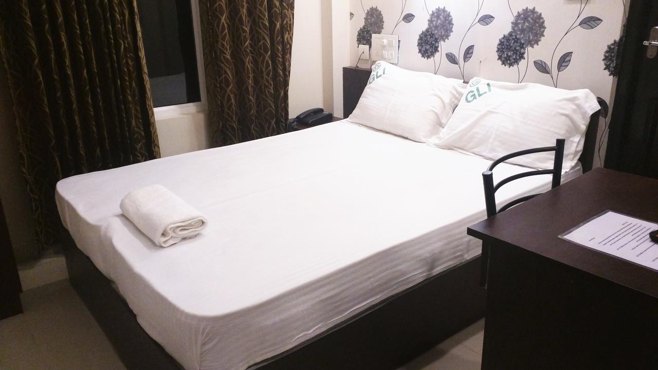 Collection O 8267 Galaxy Inn Kochi Exterior photo